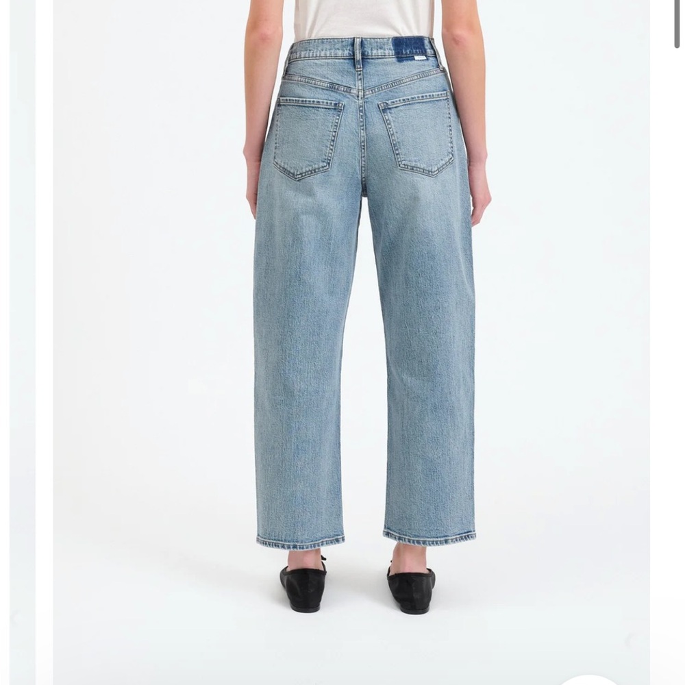 Daze Light Wash High Waisted Barrel Jeans - Picture 2 of 5
